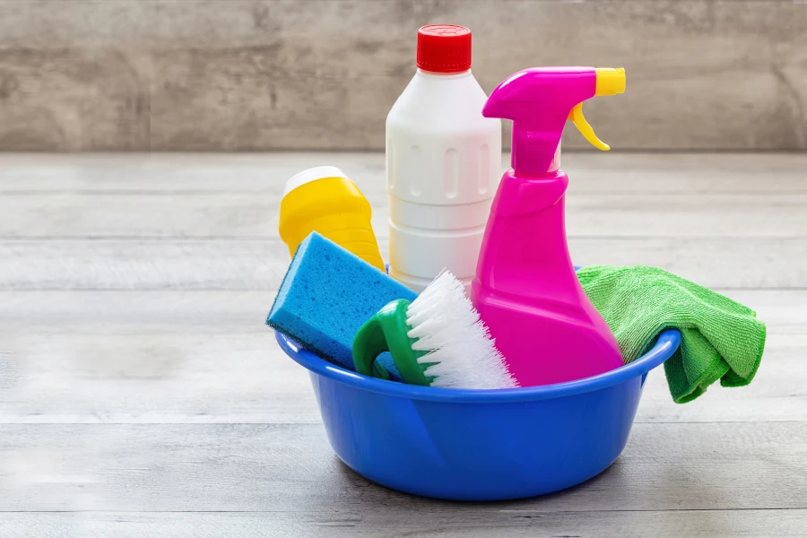 Przyrządy do sprzątania